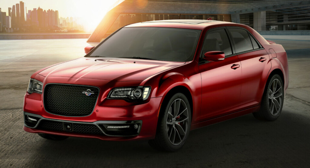 2023 Chrysler 300C Debuts As A 485 HP HEMI V8 Sendoff That Starts At 